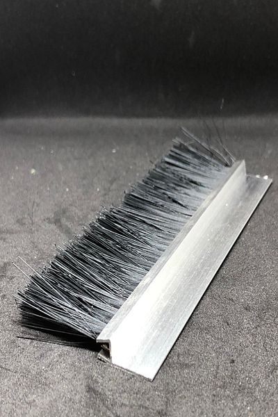 CEM ALÜMİNYUM Length 1m Under Door Brush