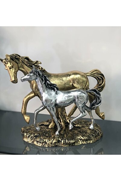 saksı deposu Yavrulu At Heykeli