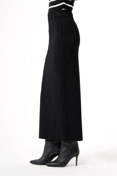 Mizalle Bsc Rayon Knitwear Black Skirt