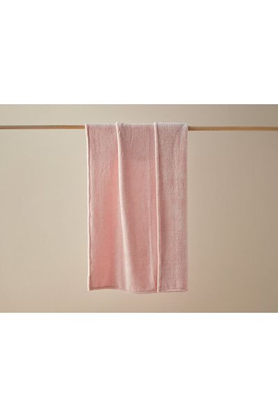 English Home Wellsoft Cozy Pink TV Blanket - Powder Color