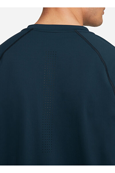 Nike Зелена футболка для екіпажу - M Nk Dfadv Aps Top Ss Dq4818-454