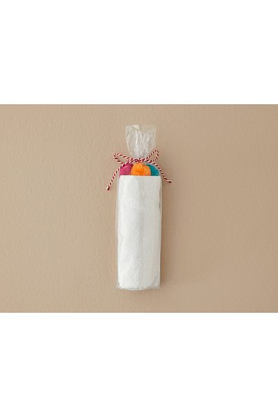 English Home Anul Nou Paintball Bumbac Pompon Prosop de mână 30x50 Cm Ecru