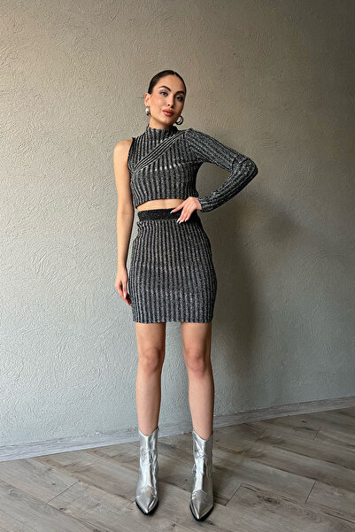 Seda Yalçın Atelier Gray Shimmering Single Sleeve Crop Top and Elastic Waist Skirt Set