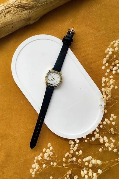 Ricardo Minimal-vintage Green Leather Cord Women's Wristwatch