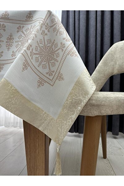 sewev مفرش طاولة مخطط