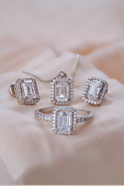 Crystal Diamond Zirconia 1.50 karat baget yüzük set