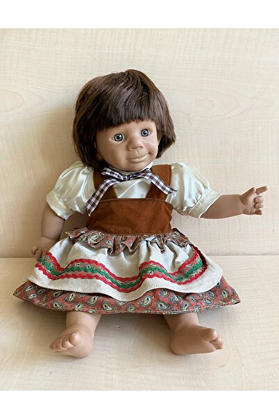 SANAT TACİRİ 37CM DAMGALI AVRUPA BEBEK İFADELİ PLASTİK BEBEK GÜLEN BEBEK