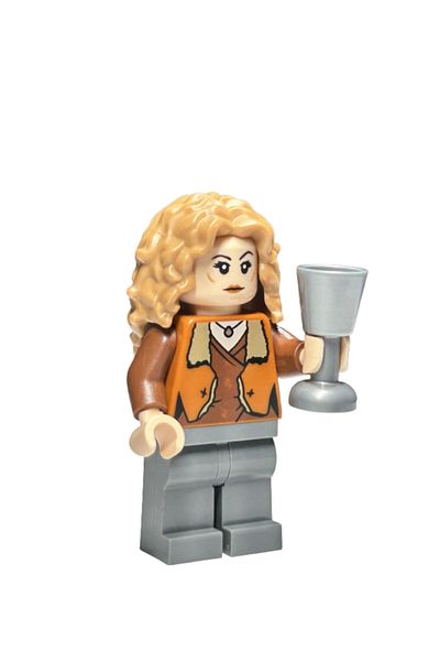 LEGO Harry Potter Microstructures - Day 17 - Madam Rosmerta with Goblet