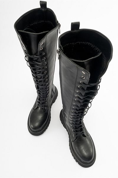 LuviShoes Жіночі черевики PEGOS чорні на блискавці