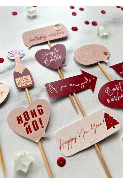 The Istanbul Event 2024 New Year's Themed 10-Piece Tiny Cupcake Topper - New Year's Party Cake Speech Bubble Sticks Set