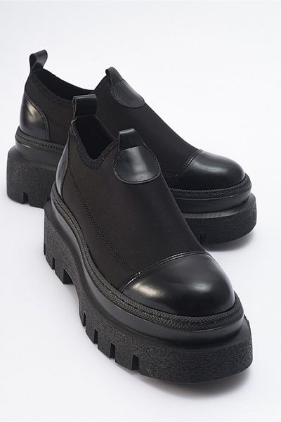 LuviShoes FLOS Чорні лаковані туфлі з товстою підошвою жіночі туфлі з підводного плавання