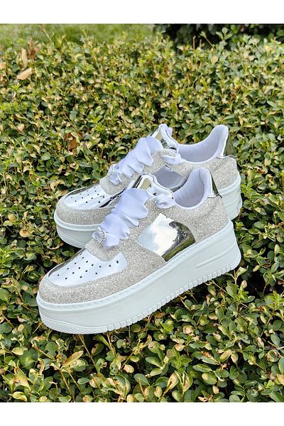 Ayakkabı Tutkusu Stilo ® Adidași Pantofi luminoși și strălucitori Adidași cu design nou