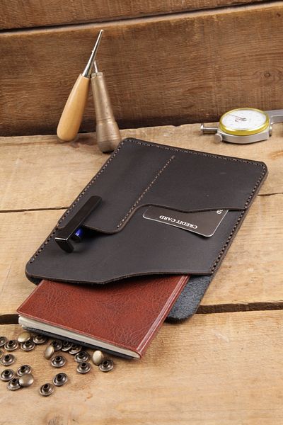 New Coast Leather 1900's Ръчно изработен калъф за тефтер от естествена кожа