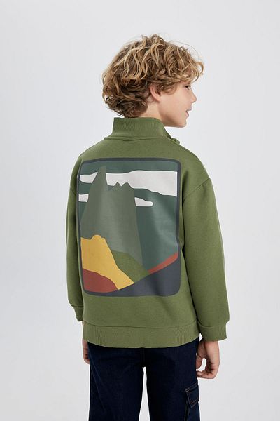 DeFacto Boy's Oversize Fit Stand Collar Printed Thick Sweatshirt B1735a823wn