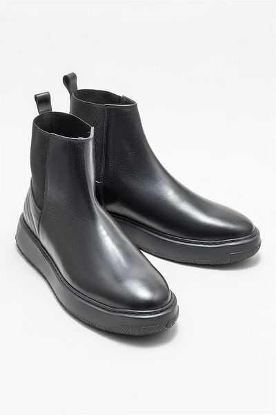 Elle Shoes أحذية جلدية سوداء يومية للرجال