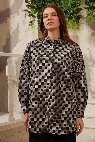 FEMELLE Geometric Patterned Oversize Plus Size Shirt Suitable for Hijab