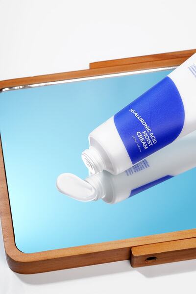 Isntree Hyaluronic Acid Moist Cream 100 ml (10 TİP HYALÜRONİK ASİT İÇEREN NEMLENDİRİCİ KREM (KURU CİLT))