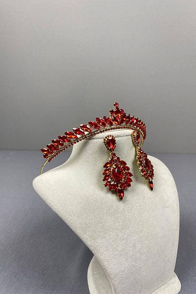 Hobigram Red Gold Thin İlayda Model Bridal Crown and Drop Shuttle Earring Set