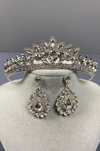 Hobigram Set de coroană de mireasă Leyla Model Henna și cercei cu piatră de picătură de culoare argintie – Coroană, piatră de cristal, model elegant