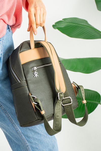 YOGII Rucsac unisex model Cela, impermeabil, din piele artificială, cu buzunare multiple