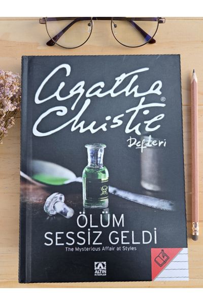 Altın Kitaplar Agatha Chritie Hard Cover Notebook Death Comes Pain Series