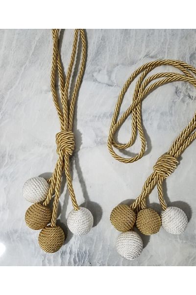 Akcan Mustard White Color Octopus Short Bracelet with 4 Balls