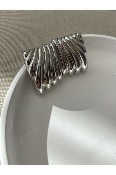 BIGEAccessory Steel Plate Hailey Earrings
