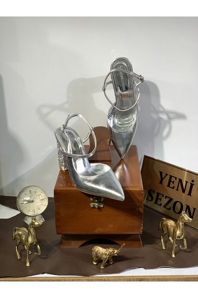 Beyoğlu Pietre metalice brodate Toc gros Varf ascutit Spate deschis Mucegai confortabil Rochie de seara eleganta Pantofi cu toc