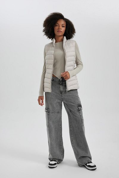 DeFacto Regular Fit Vest