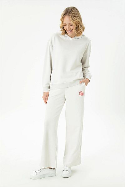 White polo sweatsuit deals