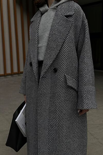 lovebox Thick Fabric Lining Herringbone Patterned Oversize Fit Midi Length 125 cm Gray Coat 23Y54329