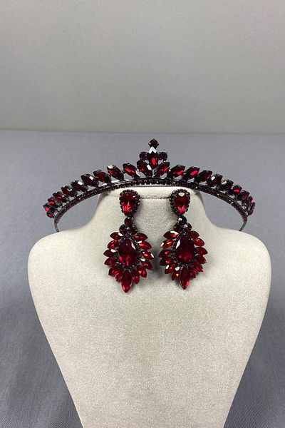 Hobigram Set de coroană de mireasă și cercei tip meșteșuguri model Ilayda subțire burgundă – Coroană, piatră de cristal, model elegant – Coroană