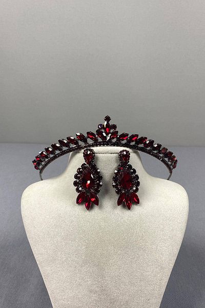 Hobigram Set de coroană de mireasă și trei cercei model Ilayda subțire burgundă – Coroană, piatră de cristal, model elegant – Coroană –