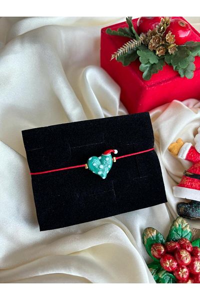 PEONY - peonyofficiall Green Polka Dot Heart Glass Murano Bracelet with New Year's Hat Red String New Year Themed Bracelet