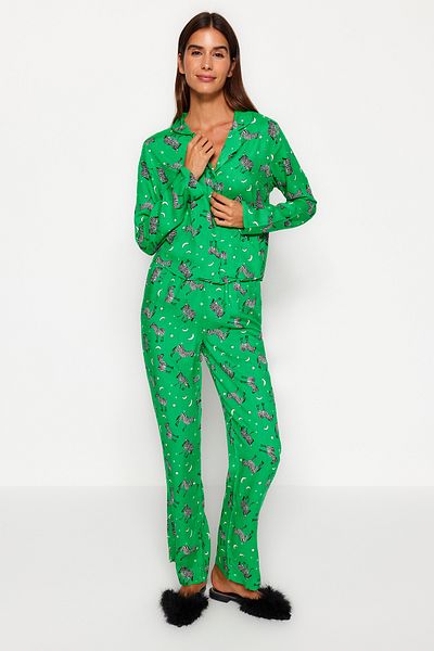 Trendyol Collection Viszkóz zöld zebra mintás pizsama szett - THMAW24PT00092