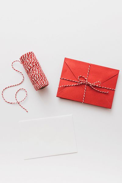 Bevella Macrame Cord Red White Premium Pack 200g Gift Packaging