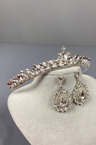 Hobigram Set de coroană de mireasă model Ilayda fină argintie și cercei cu piatră de dropship – coroană, piatră de cristal, model elegant