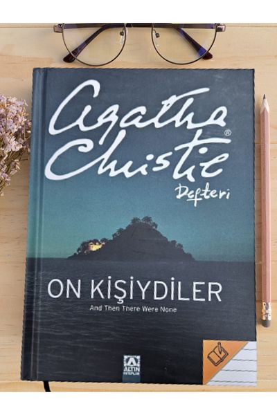 Altın Kitaplar Agatha Christie Hard Cover Notebook They Were Ten Series