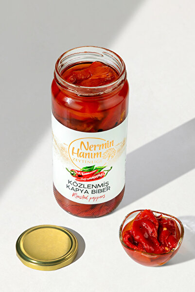 Nermin Hanım Zeytinliği Odun Ateşinde Közlenmiş Kapya Biber (500 cc)