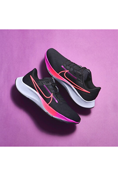 Nike Air Zoom Pegasus 38 Erkek Siyah Koşu Ayakkabısı