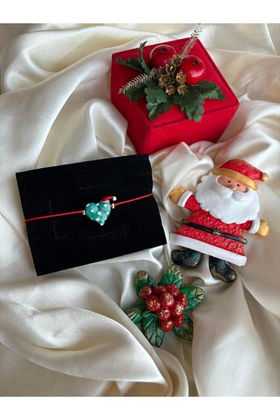 PEONY - peonyofficiall Green Polka Dot Heart Glass Murano Bracelet with New Year's Hat Red String New Year Themed Bracelet