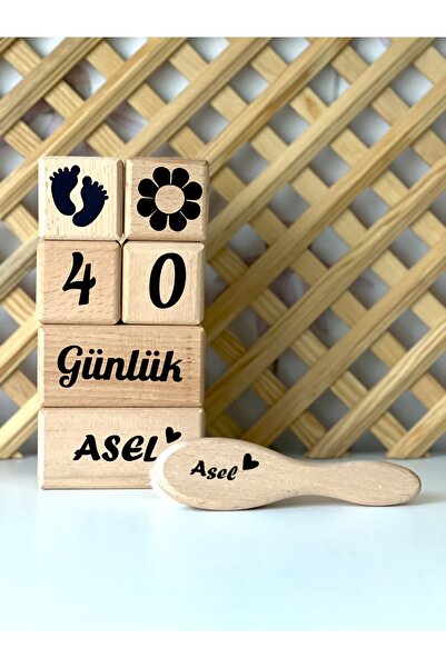 mogokids İsimli bebek saç fırçası ,isimli ahşap küp ve anı küpü seti çiçekli
