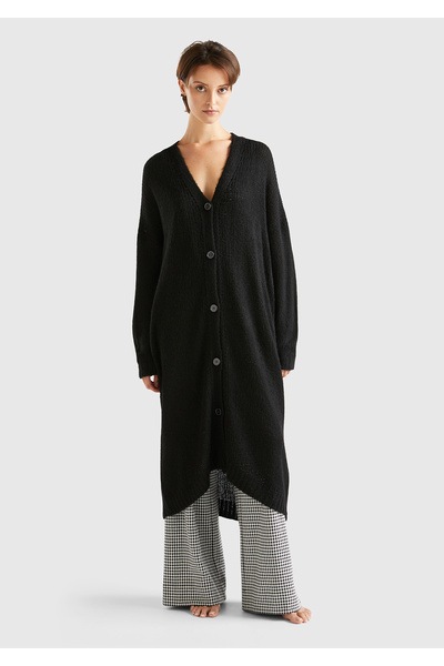 United Colors of Benetton سترة تريكو سوداء طويلة للنساء