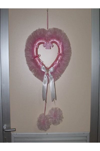 Kazanabil BABY GIRL DOOR DECORATION WITH HEART RIBBON TULLE POMPOM PIN