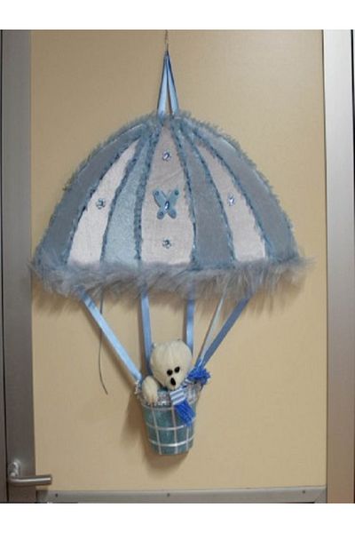Kazanabil BABY BOY DOOR DECORATION WITH A FLYING BALLOON SHAPE BEAR, BLUE