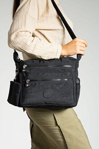 By Hakan Geantă de umăr tip portofel Mega-213 pentru femei, NEGRU