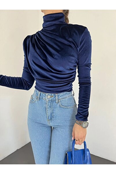 TOKARİS TEKSTİL بلوزة نسائية مخملية برباط