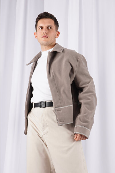 LoFiBuy Unisex Oversize Arka Fermuar Detaylı Kısa Kaşe Ceket - Pocket