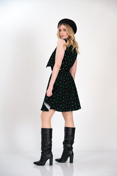 İna Divitin Flannel Turquoise Tulip Patterned Winter Vest and Skirt Set on Black Background