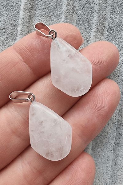 Tesbih Atölyesi Certified Real Pyramid Model Crystal Quartz Stone Necklace